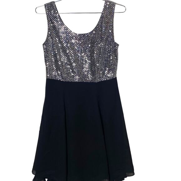 Vintage Expose Made in the USA Sequin Fit & Flare Cocktail Dress Size 10 - Picture 1 of 7